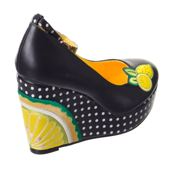 Banned Apparel Pin Up Lemon Wedge Shoes - Picture 5 of 6